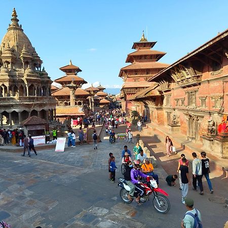 Patan Square - 2 Km From Patan Durbar Square Hotel Bagian luar foto